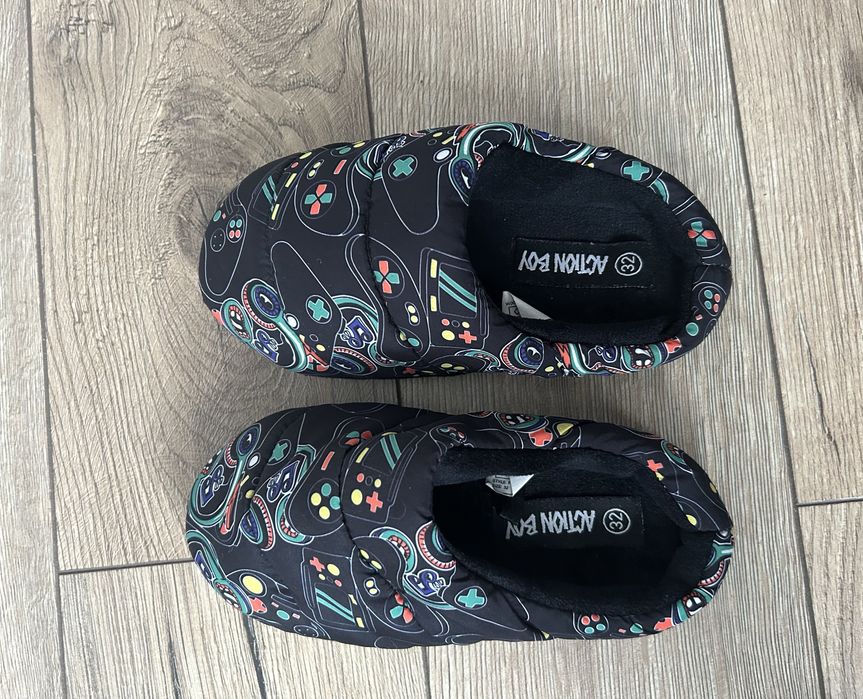 Kapcie chłopięce r 32 Action Boy