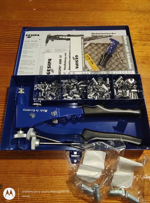 Nitownica ręczna do nitonakrętek GESIPA GBM 10