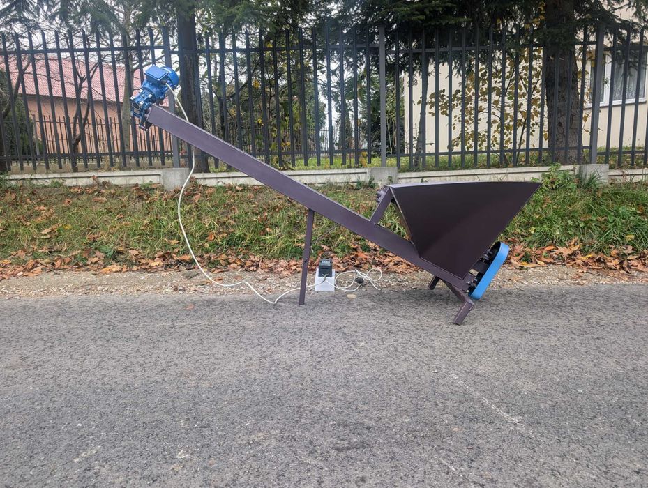 Podajnik do trocin / Materiałów sypkich żmijka