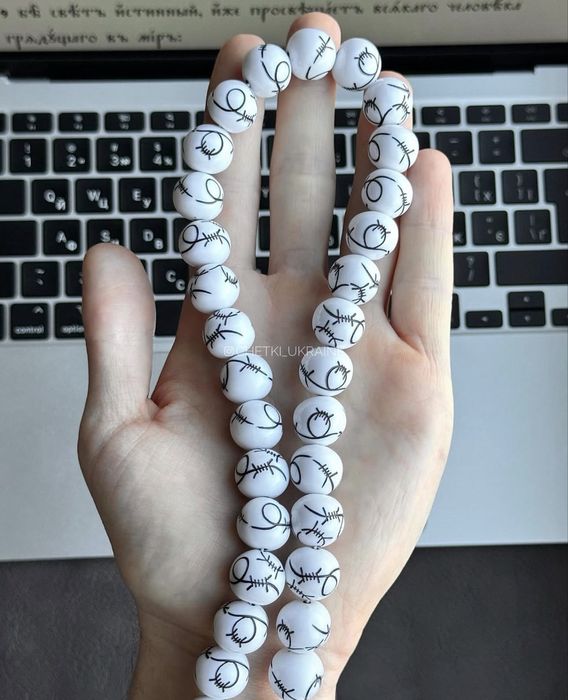 Чотки в авто Белые четки эпоксидная смола роза ветров в машину зеркало