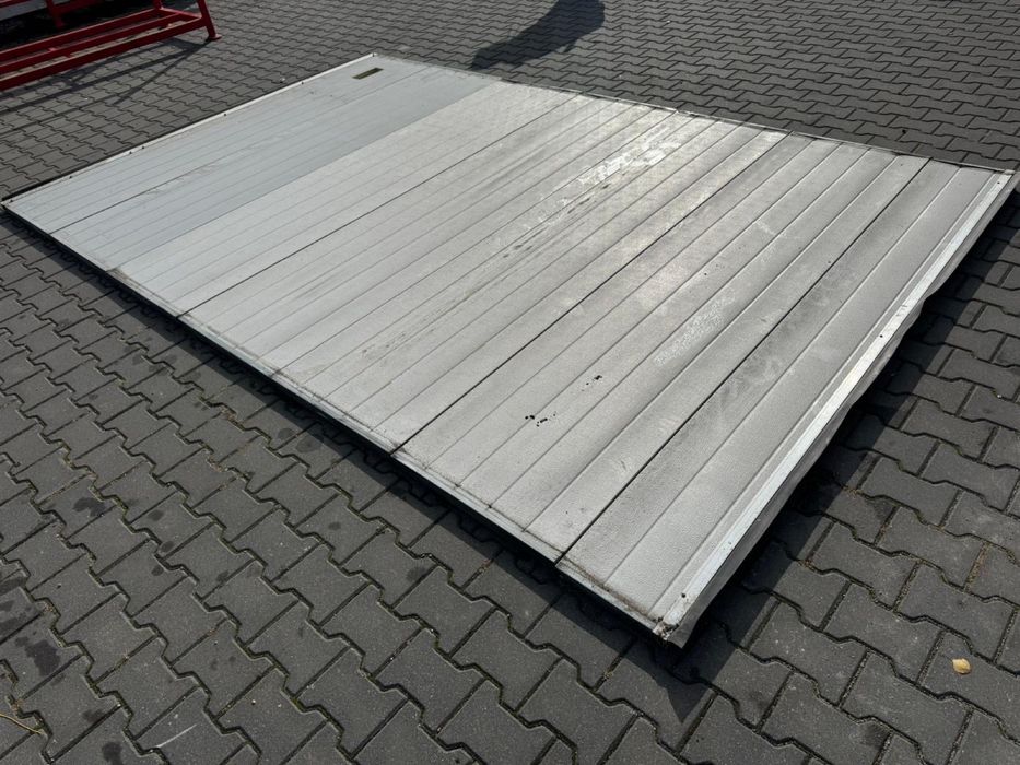 Brama 2.55x4.00 segmentowa elektryczna panelowa