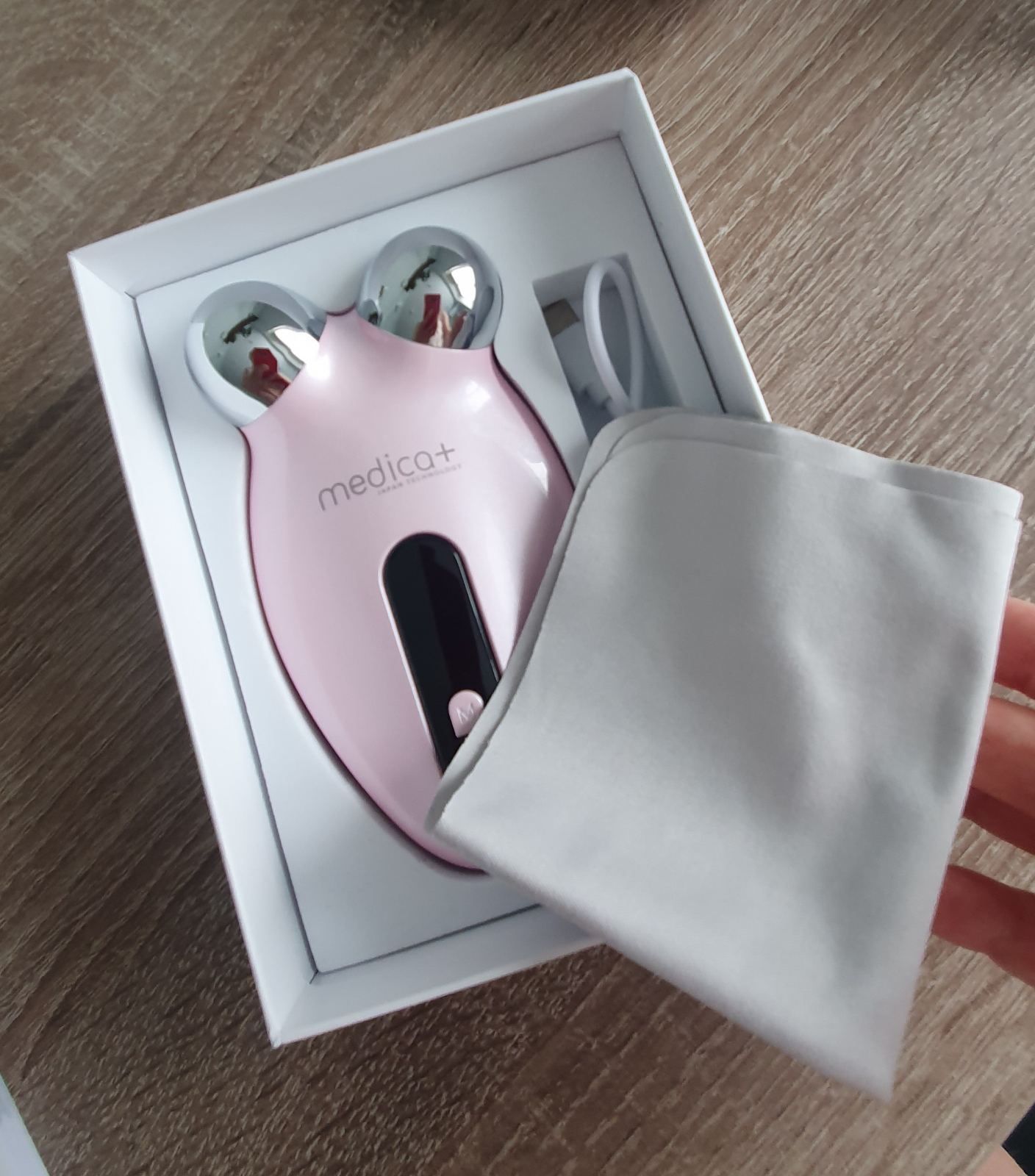 Мікрострумовий ліфтинг MEDICA+ Skin lifting 6.0