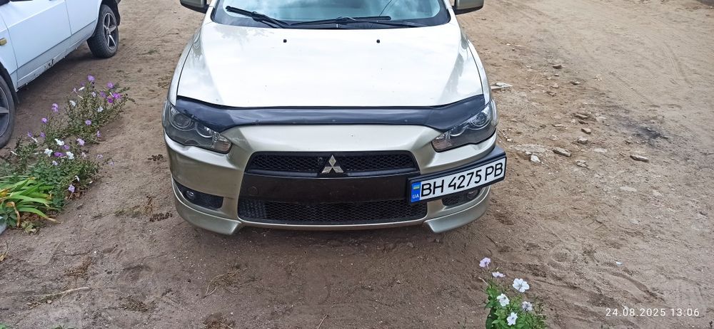 Mitsubishi lancer x 2.0