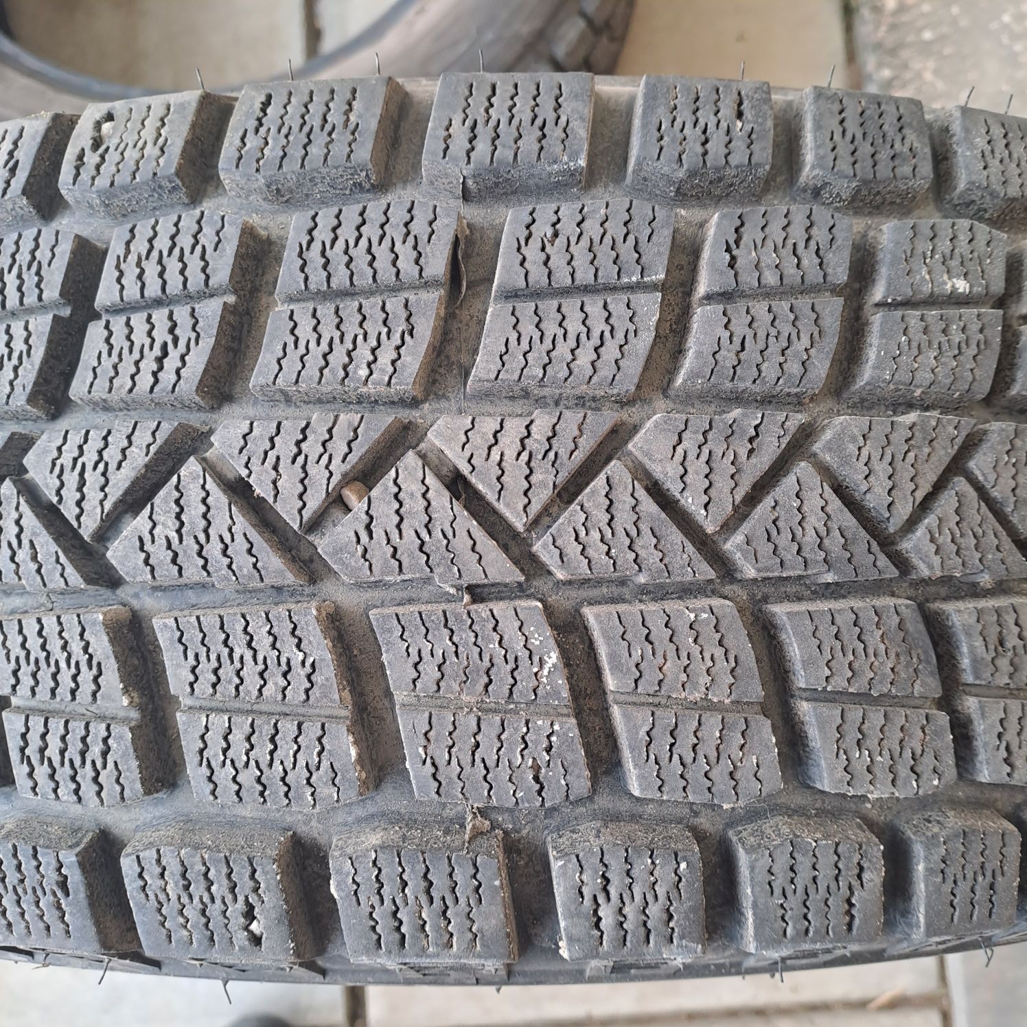 Продам колеса 225/65