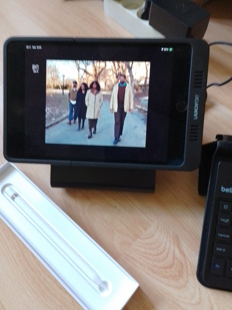 Apple iPad  mini 5 64/Wi-Fi+LAUNCHport + klawiatura !!!
