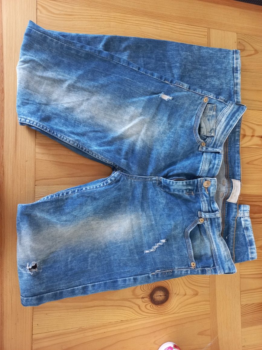 Spodnie jeansy rurki Stradivarius 38