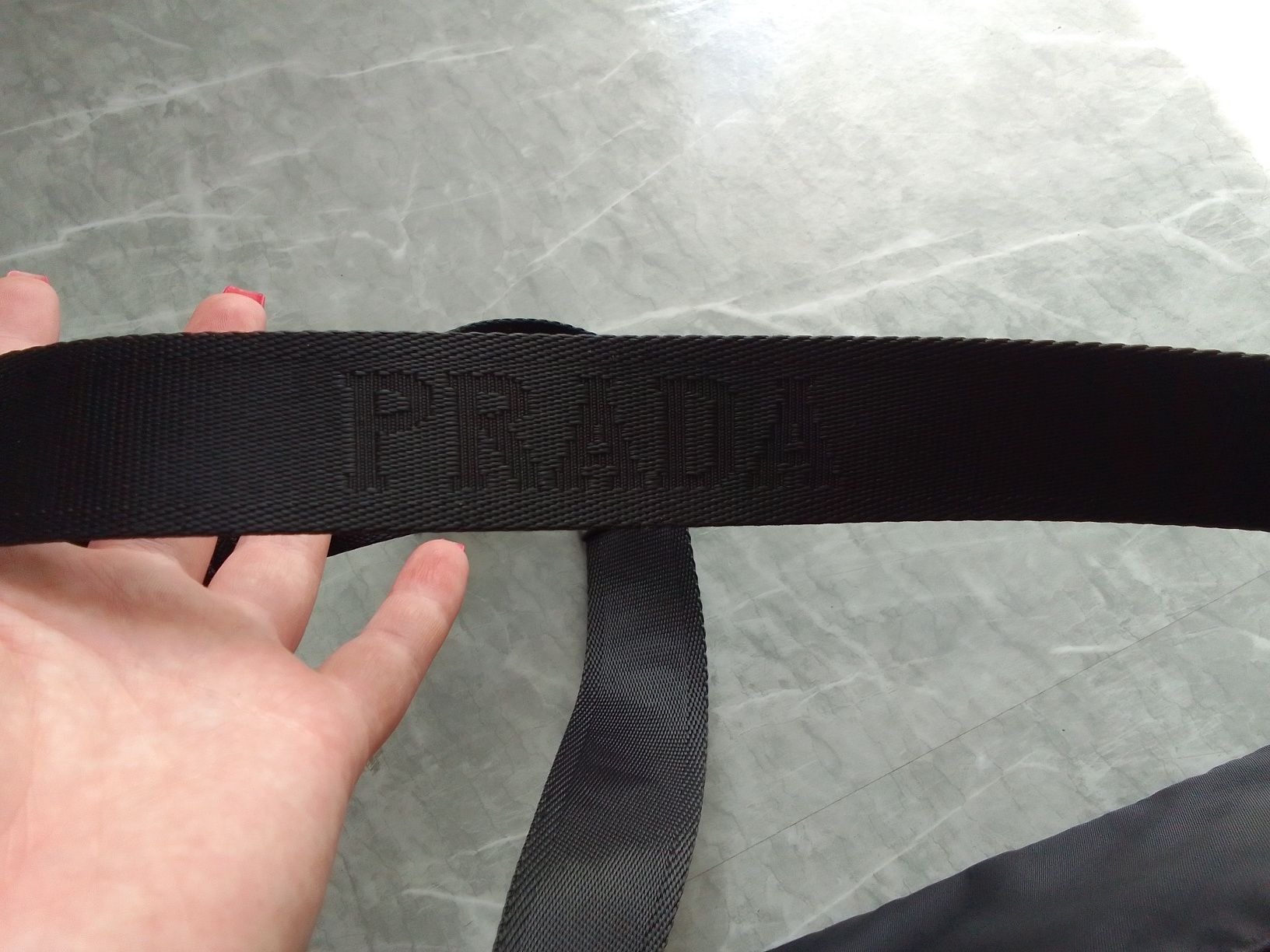 Сумка відомого бренду Prada
