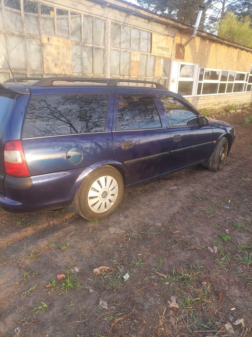 Opel vectra b 98 1.6 16 120000