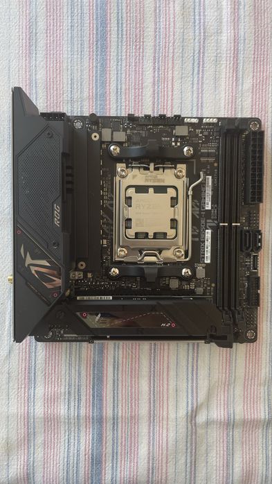 Motherboard Asus Rog Strix B650E-I WIFI
