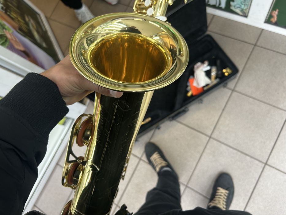 Saxophone tenor monzani