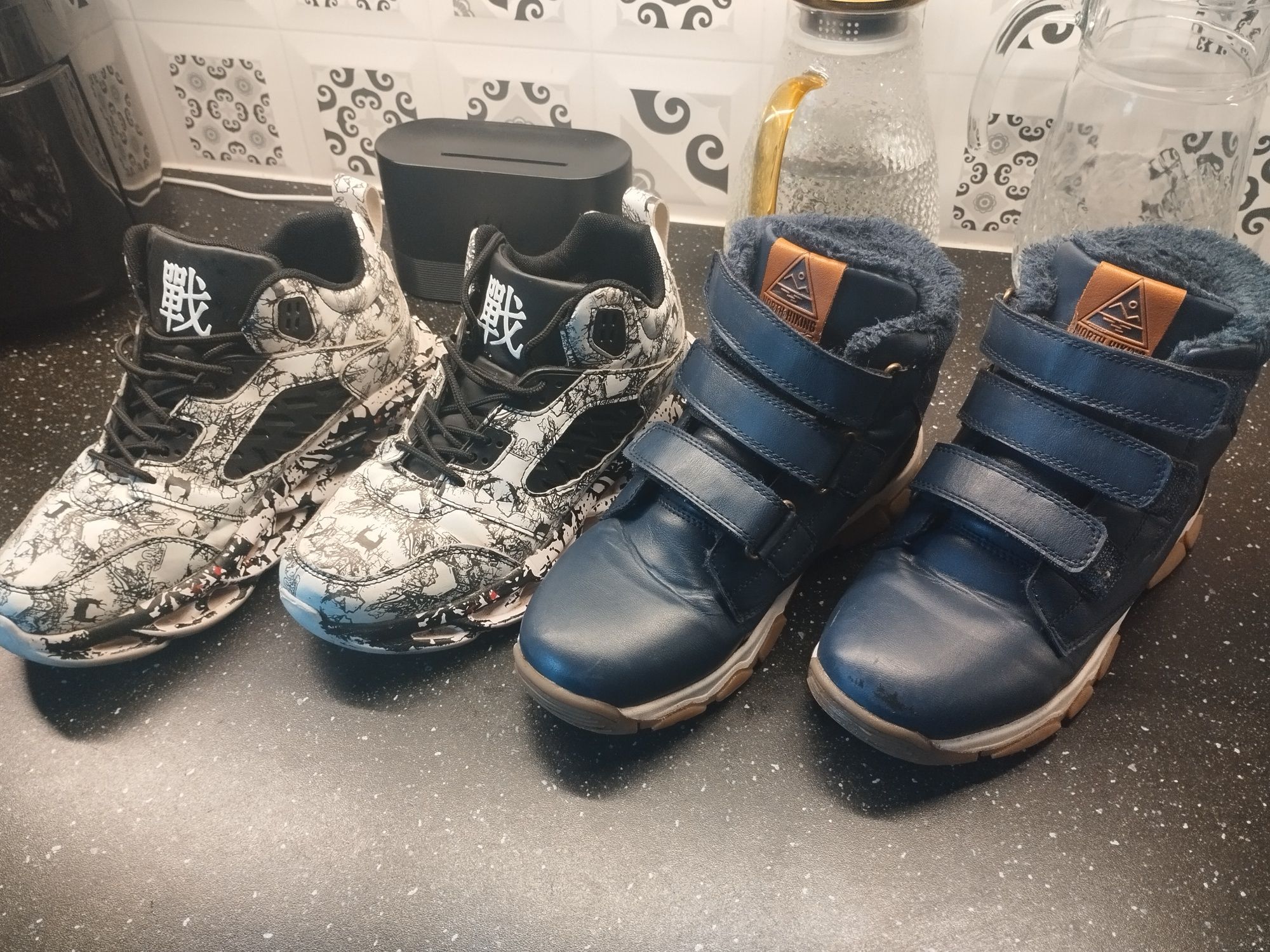 Buty dla chłopca adidasy 40/trapery zimowe 39