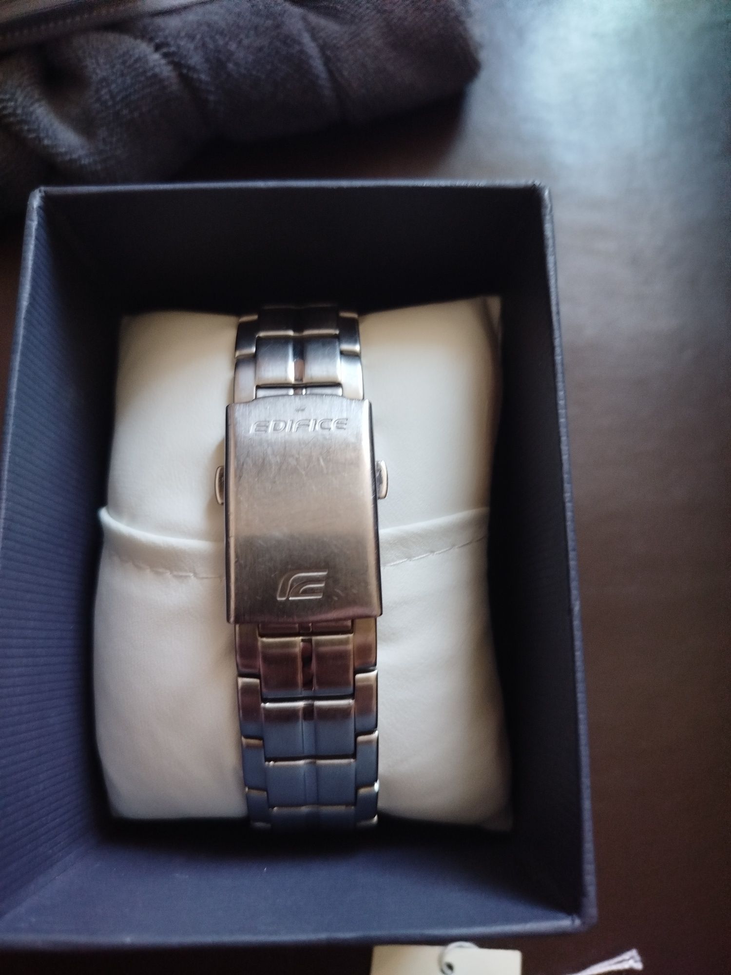 Чоловічий годинник CASIO Edifice EFR-556DB-1AVUEF
