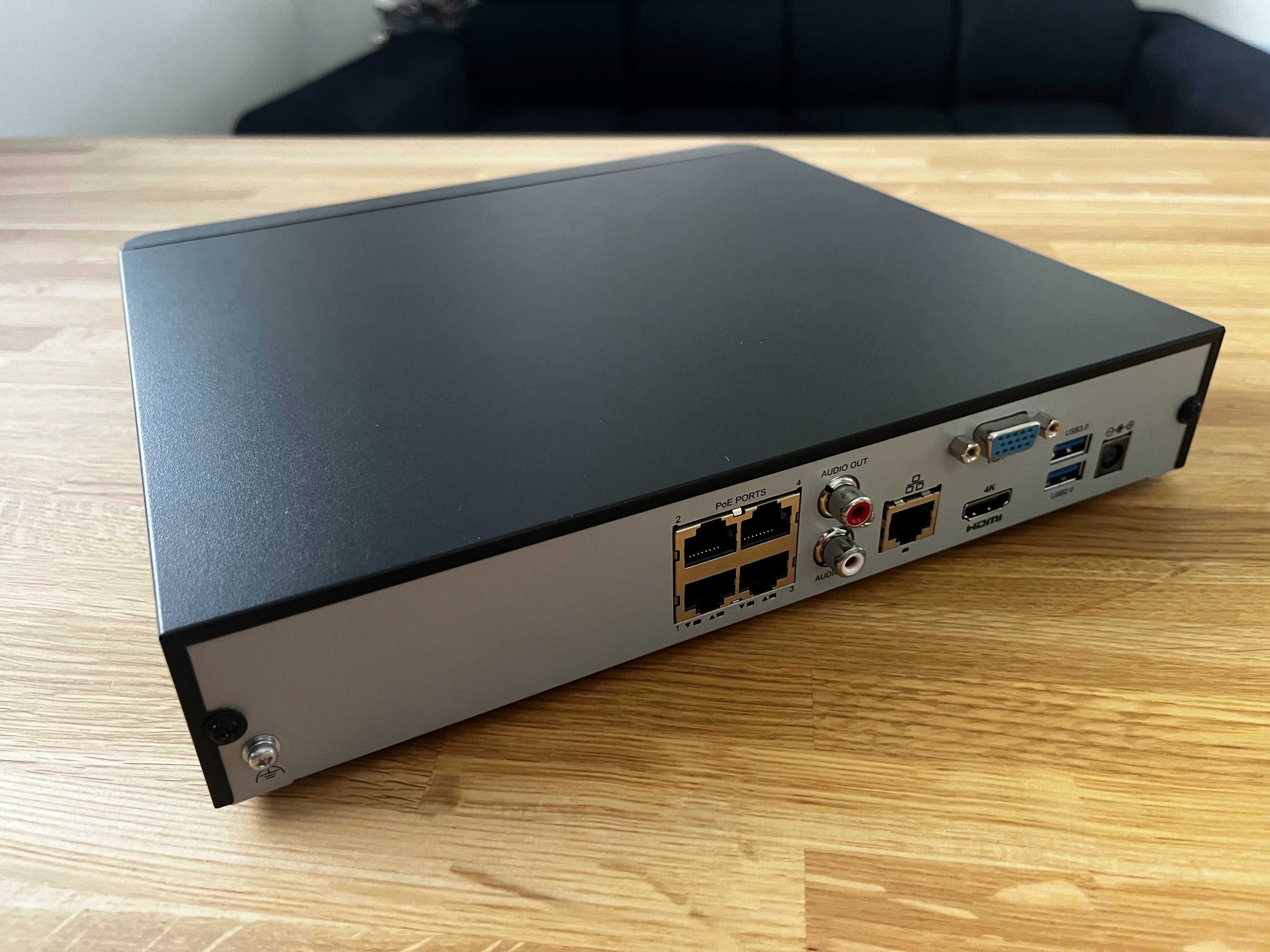 Rejestrator BCS POINT- 4 kanałowy IP PoE -  IPBCS-P-NVR0401-4K-II