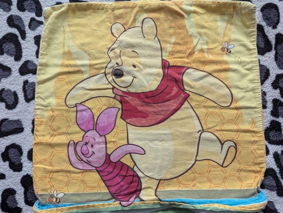 Poszewka na małą poduszkę Kubuś Puchatek i przyjaciele prosiaczek