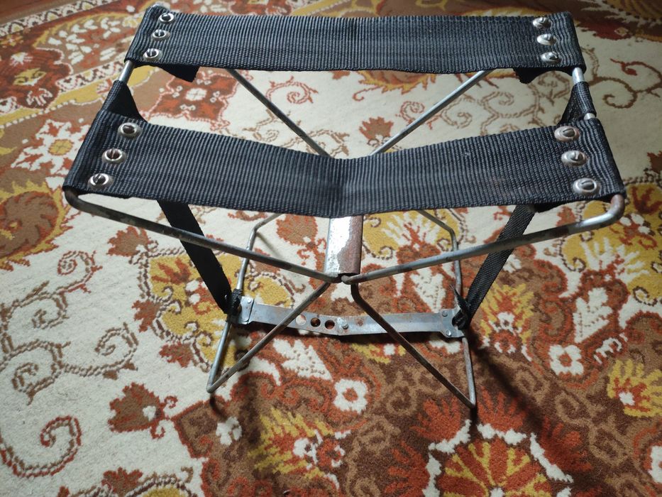 Качественный раскладной стульчик с собой на рыбалку природу