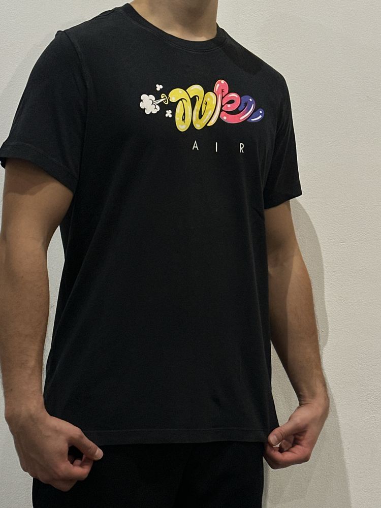 Nike koszulka z nadrukiem z krótkim rękawem