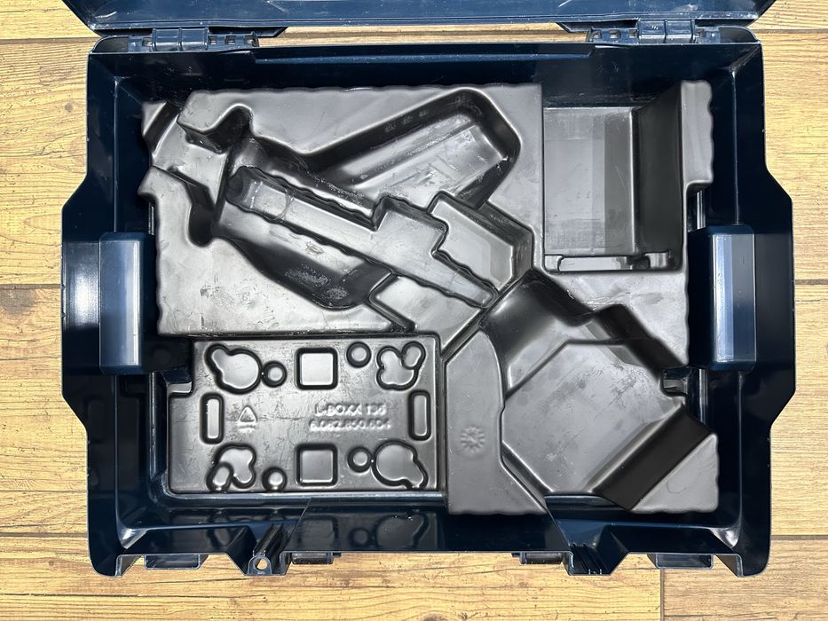 Walizka transportowa BOSCH na lisicę, piłę szablastą GSA 18V-LI C