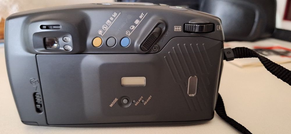 Pentax zoom 105-R