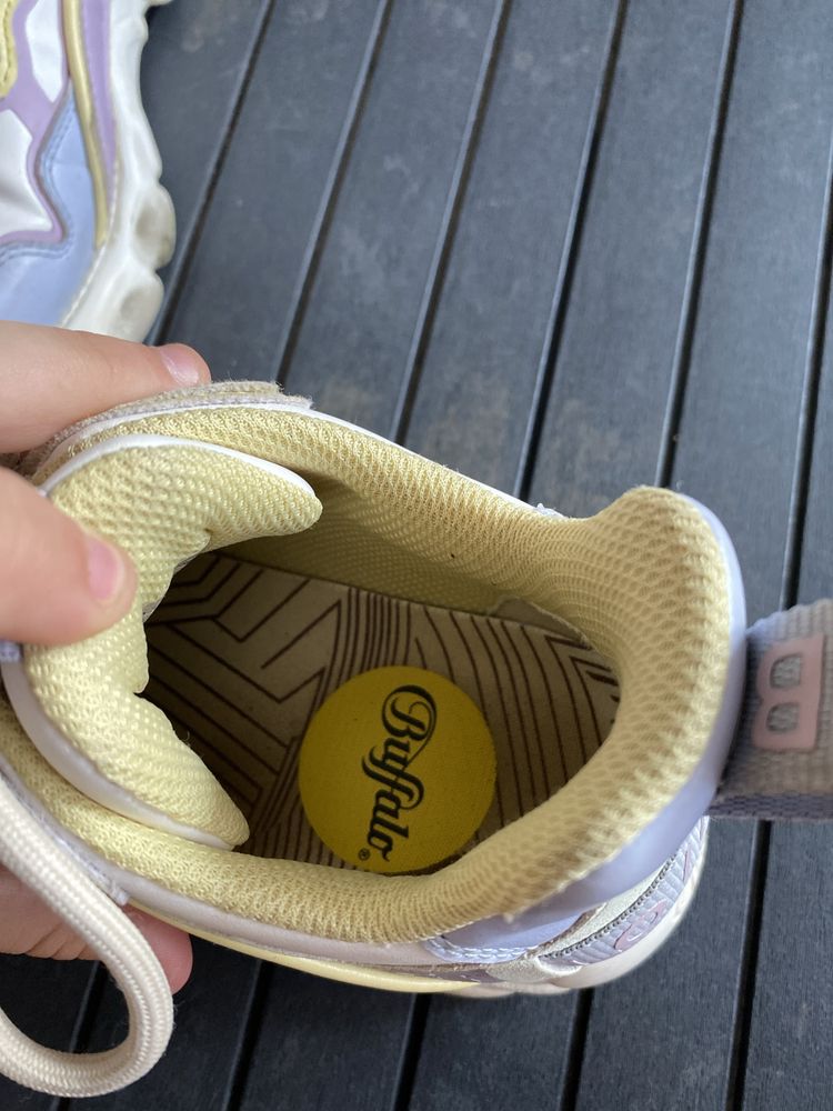 Buty buffalo vegan pastelowe 38