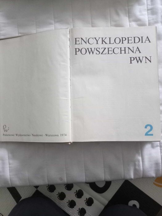 Encyklopedia powszechna 5 tomów 1973 rok