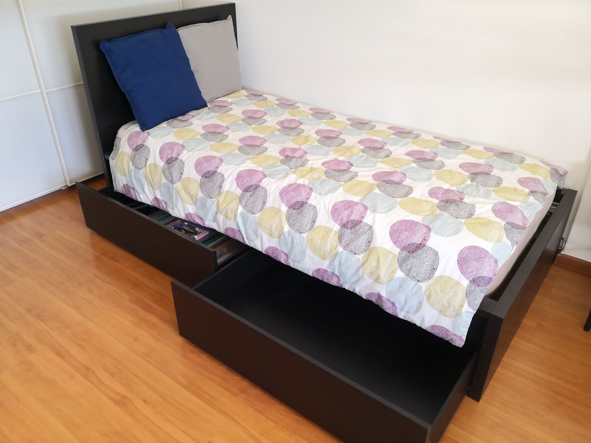 Cama Ikea Malm 90x200 + estrado de ripas +colchão de espuma