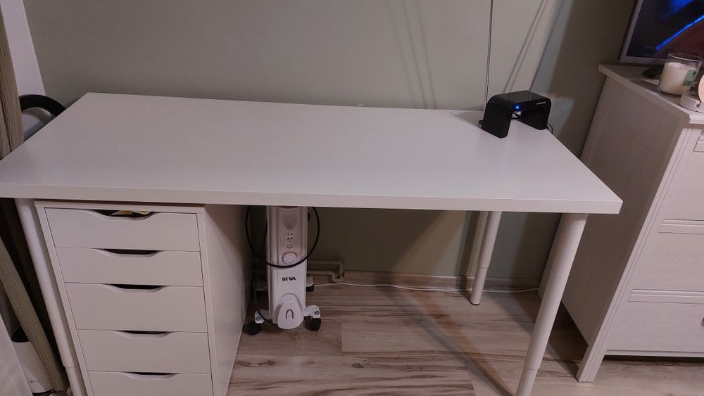 Biurko stół ikea lagkapten 140x60 kolor biały