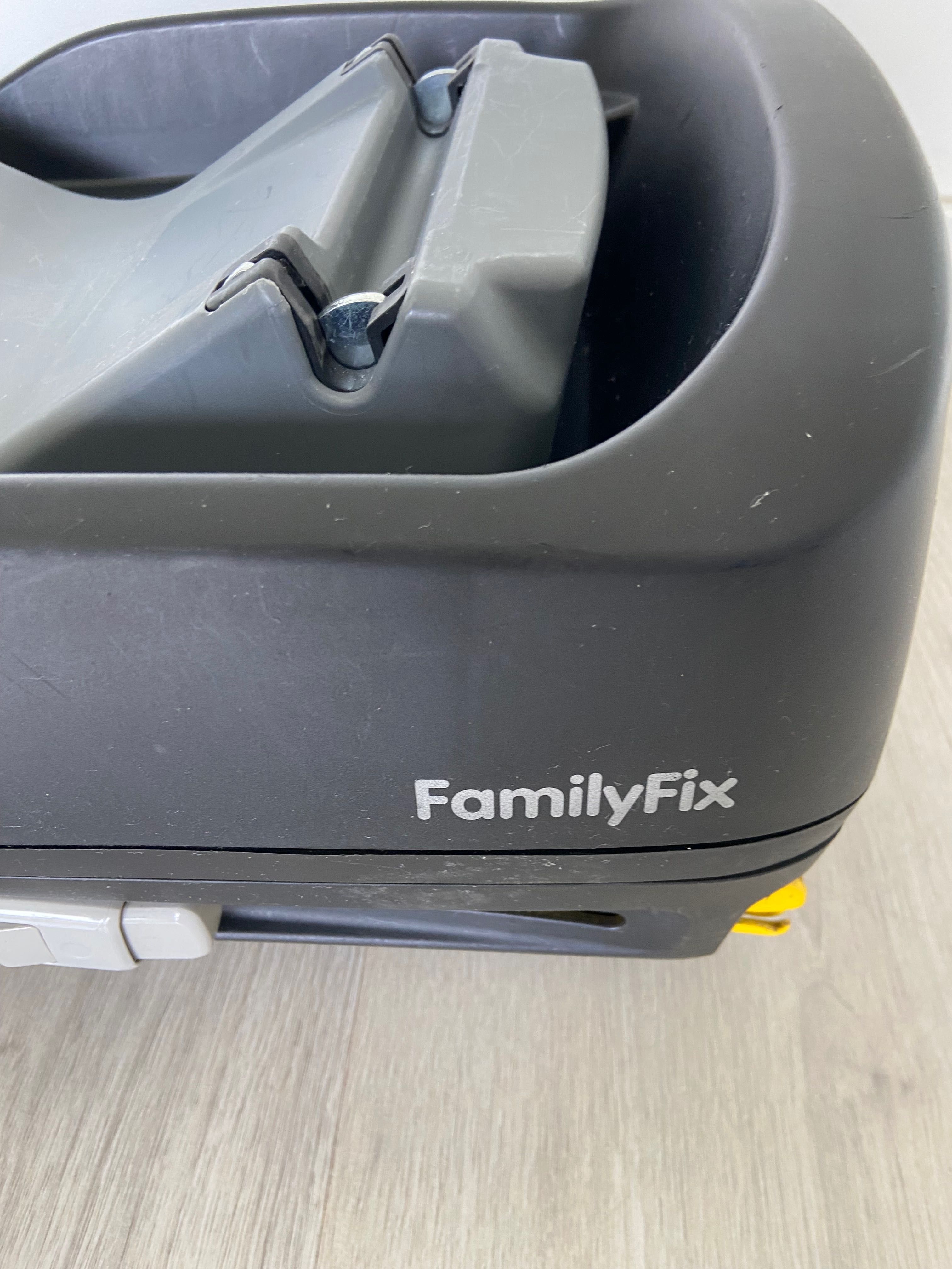 Base Isofix Bebé Confort Familyfix