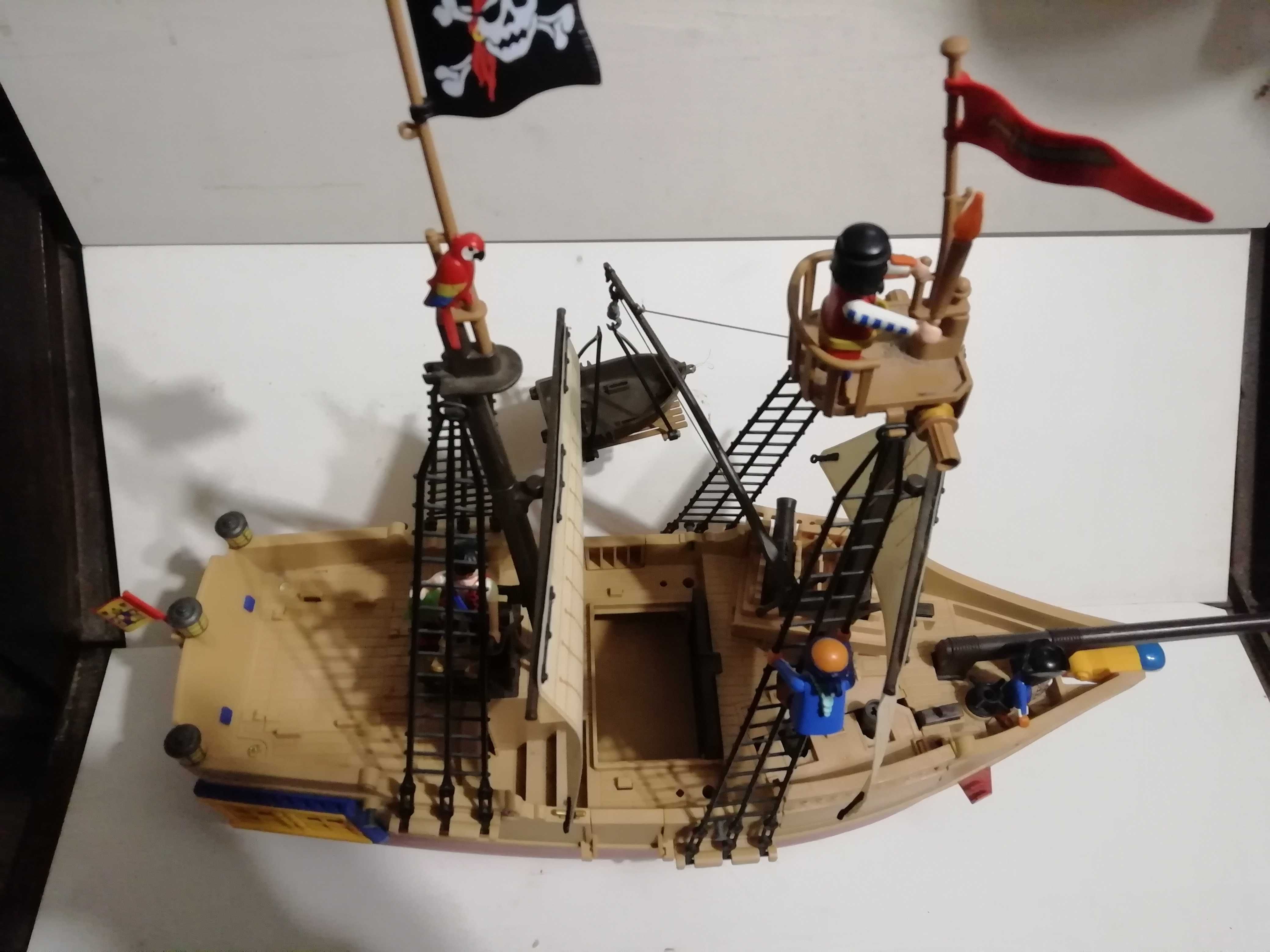 Barco pirata playmobil