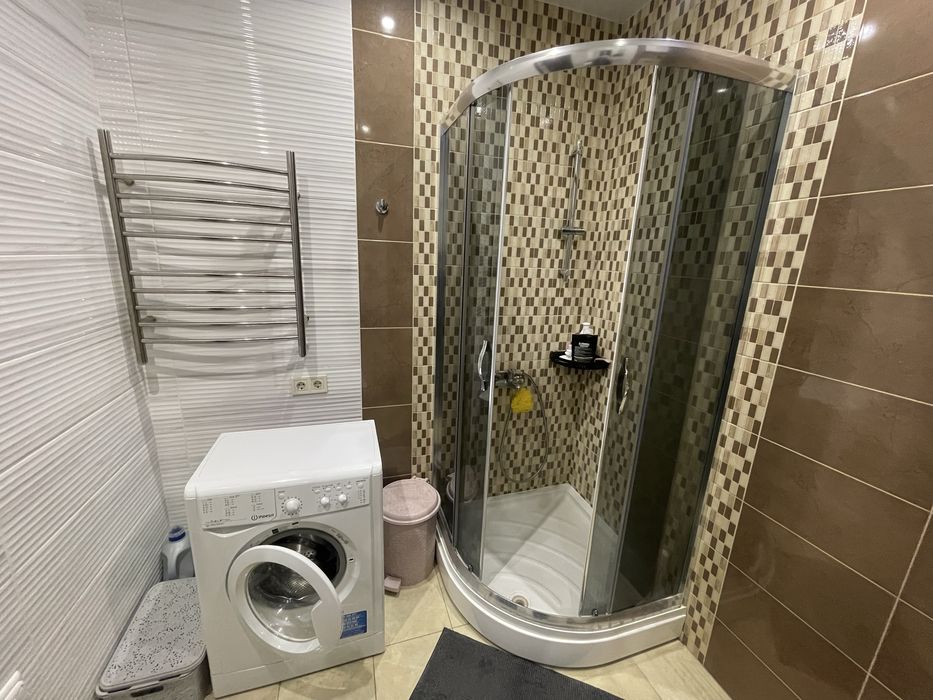 Продаж 1-к кв 50м2 Драгоманова 2б Позняки