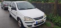 Vendo Opel Corsa 2004 carro tem problema nos bicos injetores vai junto