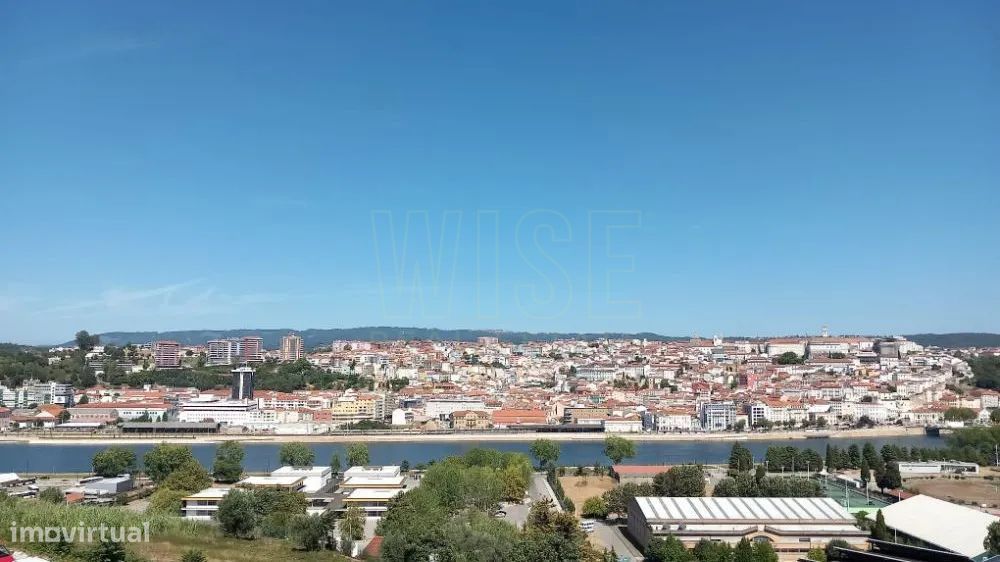 Lote de terreno para construção de moradia