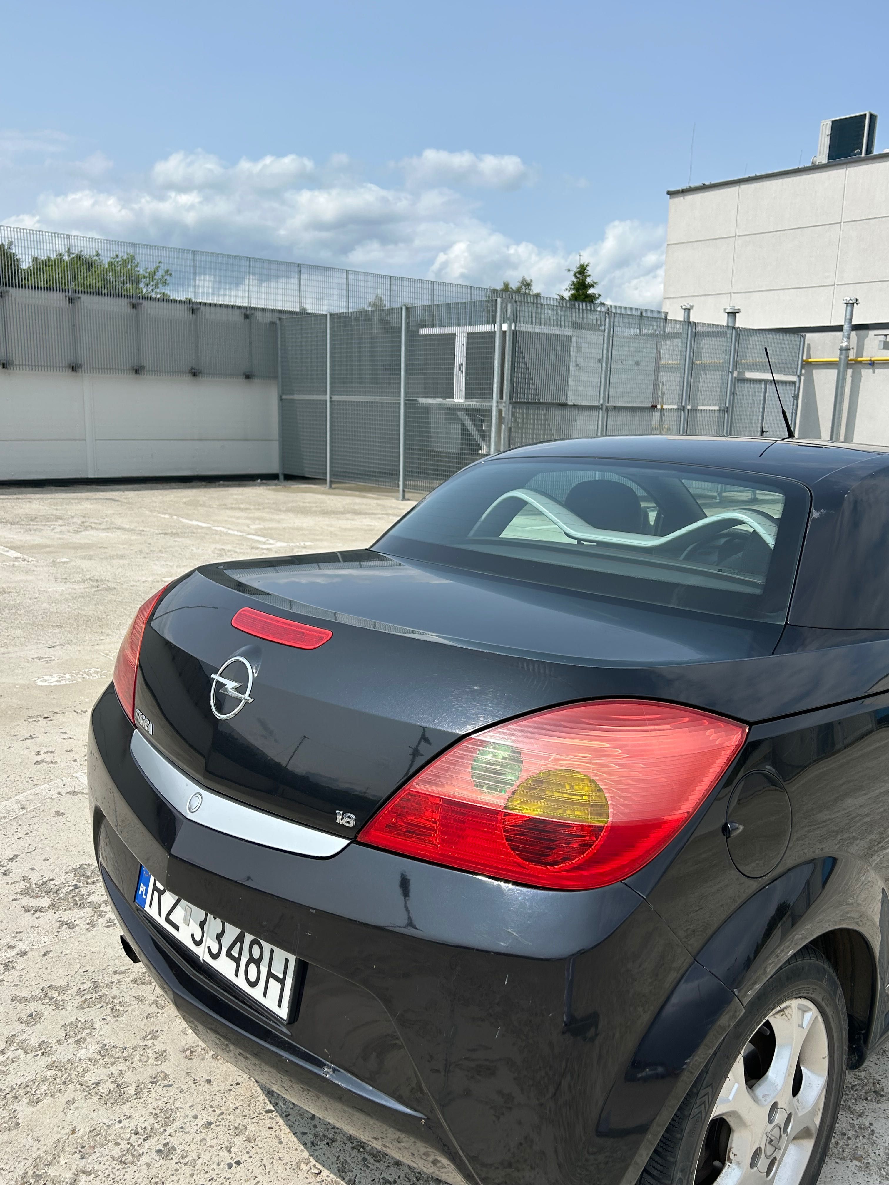 Sprzedam Opel Tigra 1.8 2007