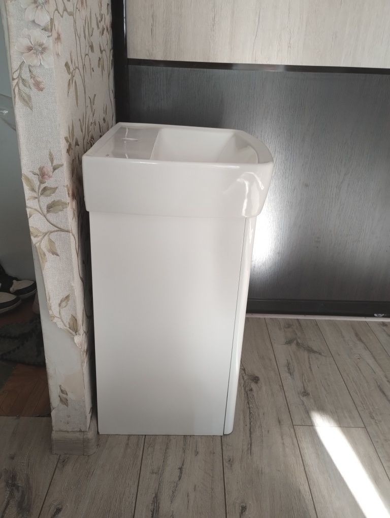 Продається мойка з тумбою