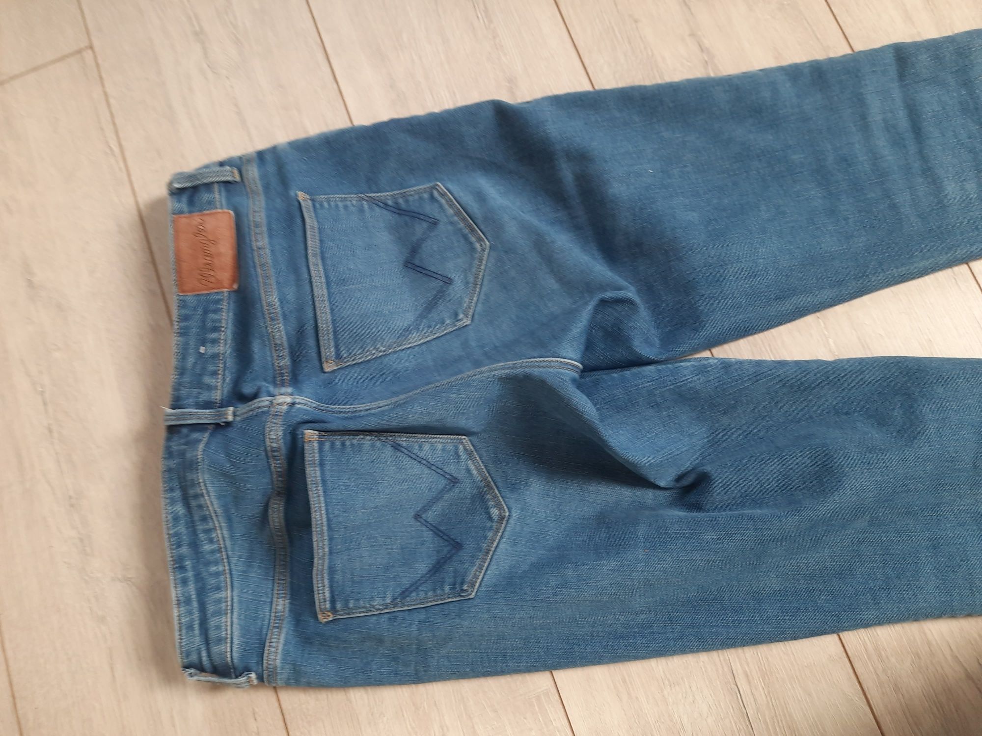 Wrangler jeans skinny 2 pary