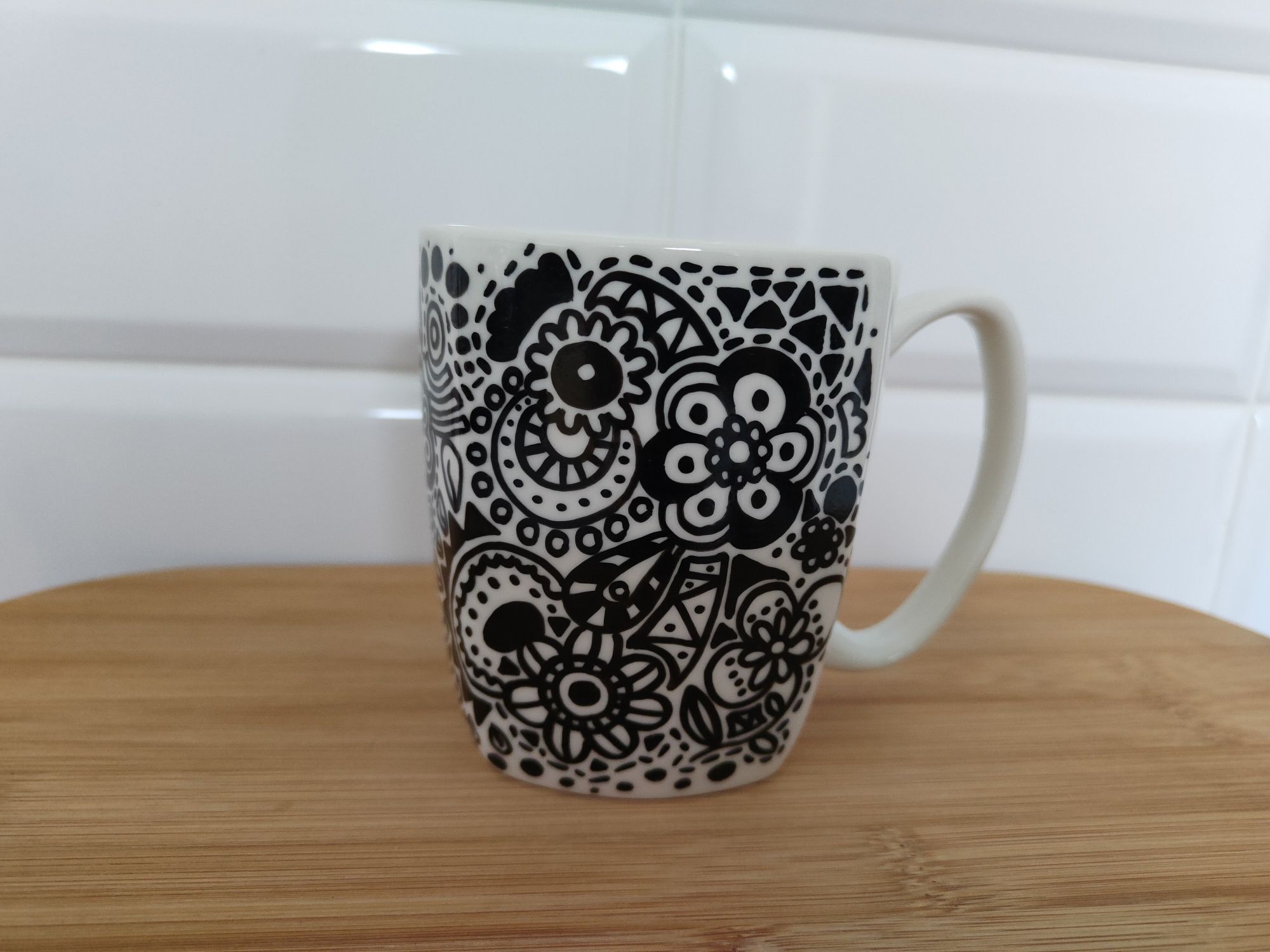 Kubek wzorzysty ceramiczny