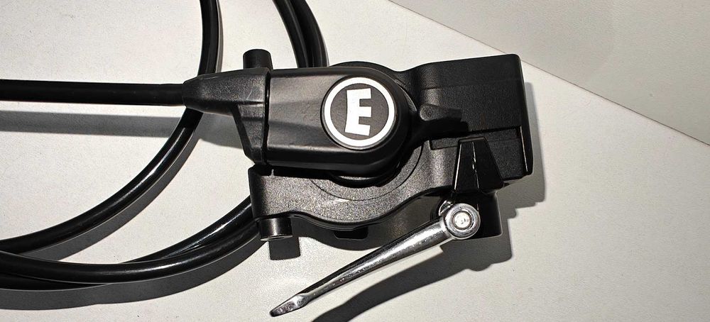 Nr 1) Hamulec Magura HS 11 podkowa V-brake