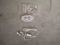 Auriculares com fio Samsung