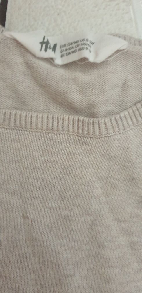 Sweterek 3szt firmy h&m rozmiar 134