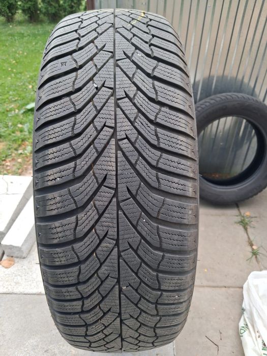 Opony Kumho - 215/60 R17 100V - 2 dwóch sezonach - 4 szt