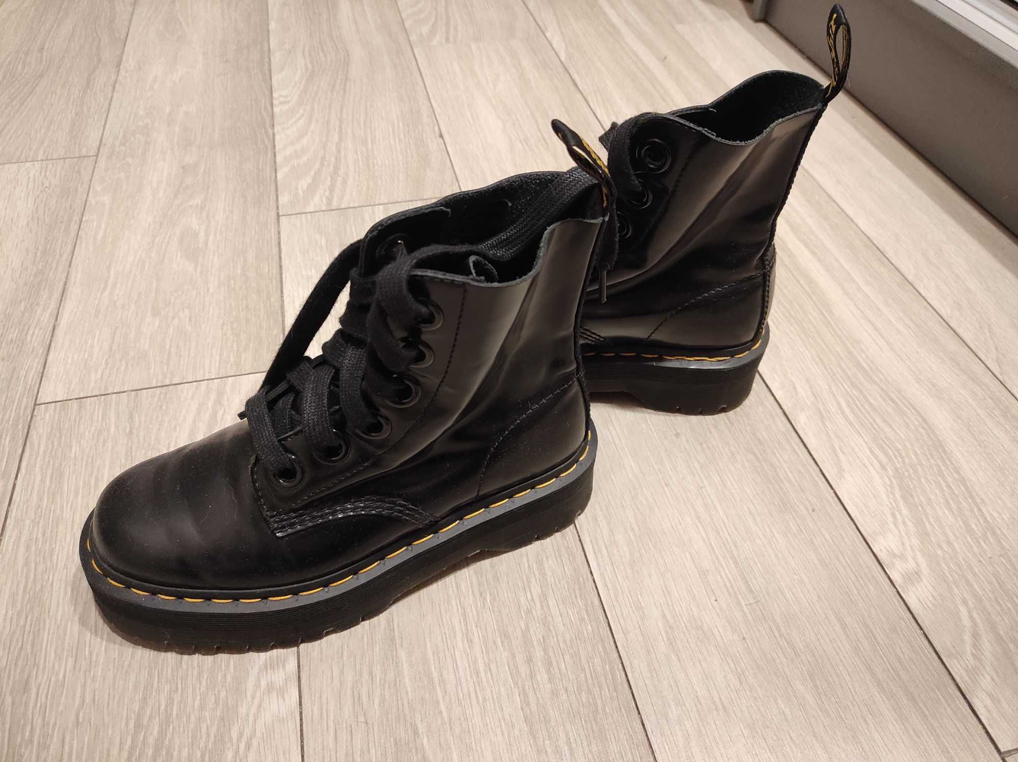 dr martens air cushion sole (чорні жіночі черевики)
