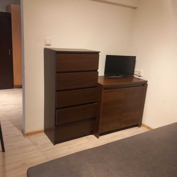 od listopada ekonomiczna kawalerka - centrum Krakowa AGH, ul. Spokojna