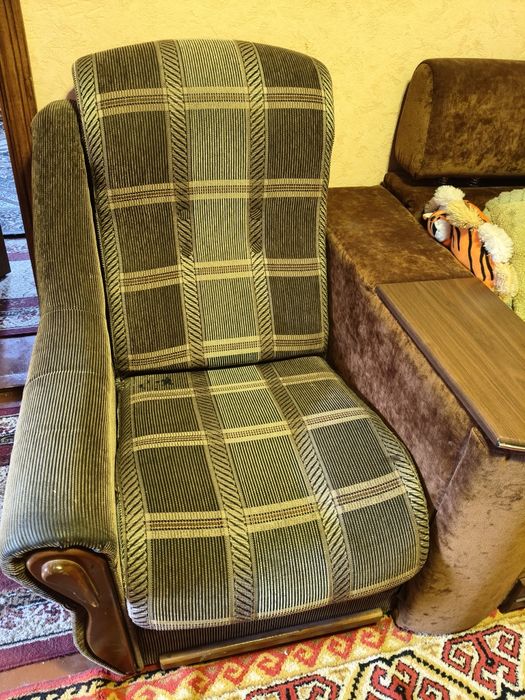 Крісла у вітальню/ спальню 600 грн за два