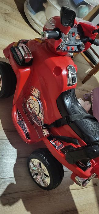 Motor dzieciecy na akumulator