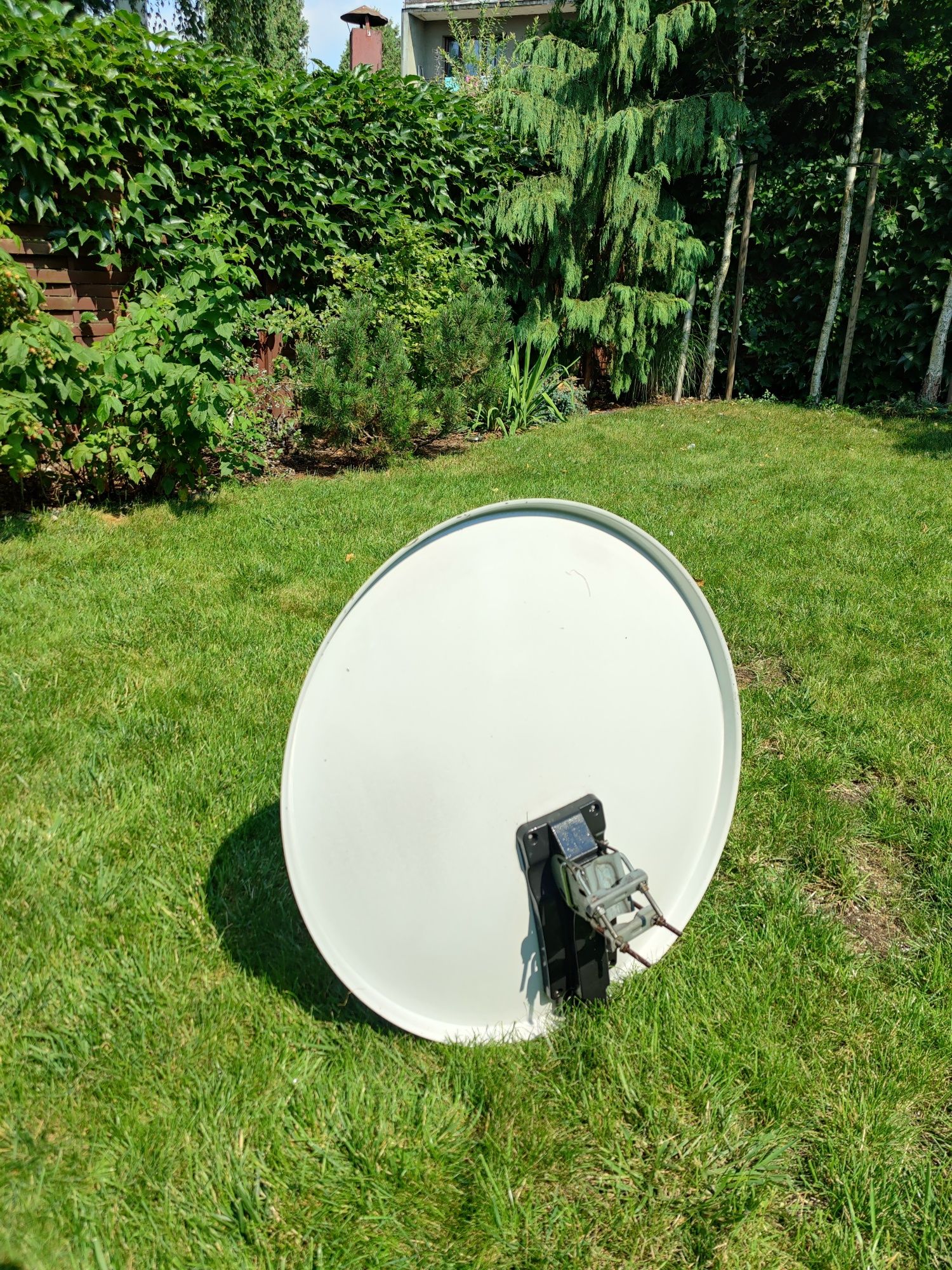 Antena satelitarna 75cm z konwerterem