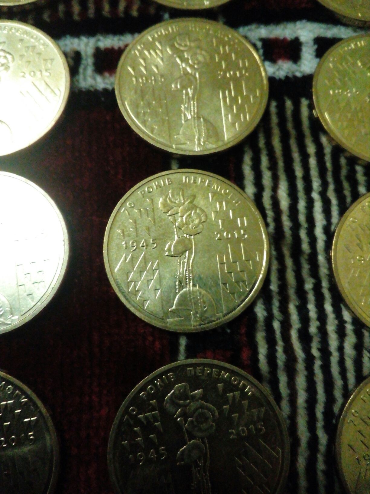Продам монети 1 грн