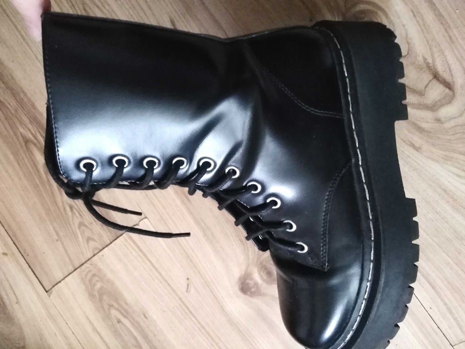 H&M. Ładne buty zimowe.