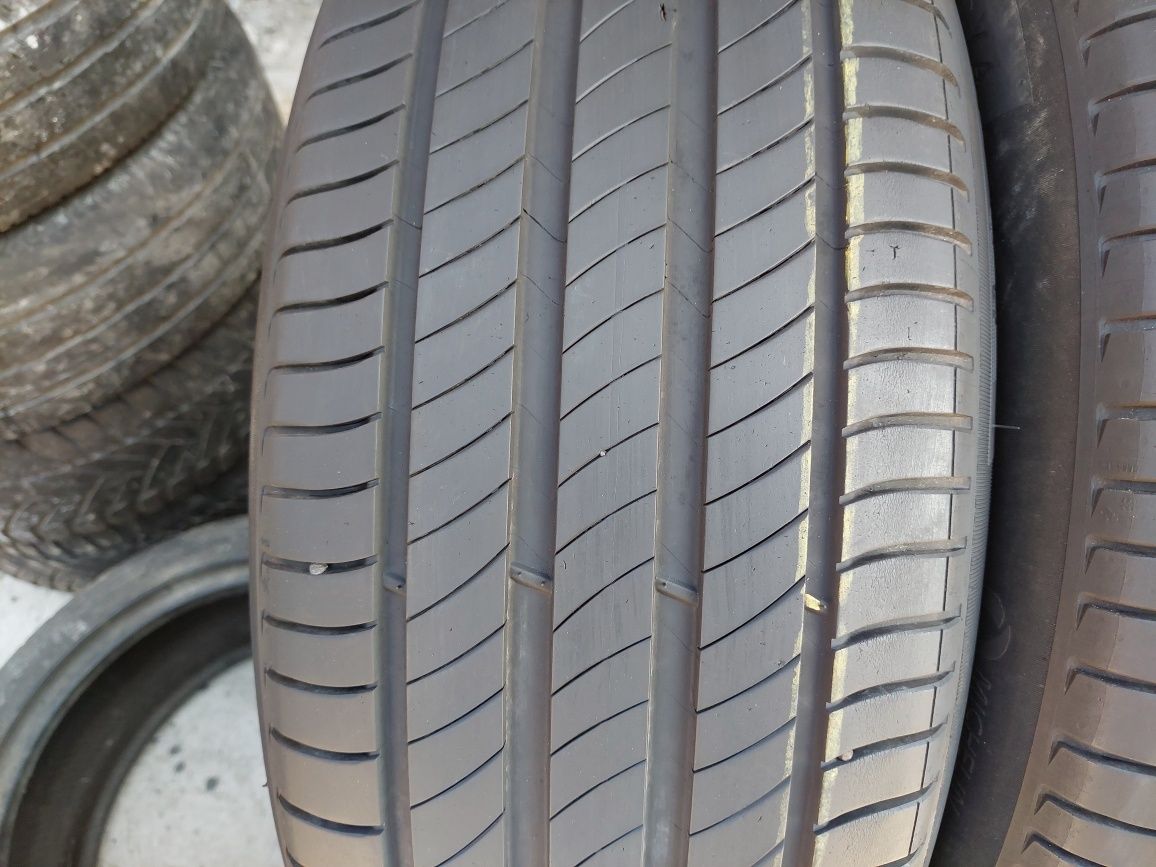 235.55.R18 Michelin 235 55 18