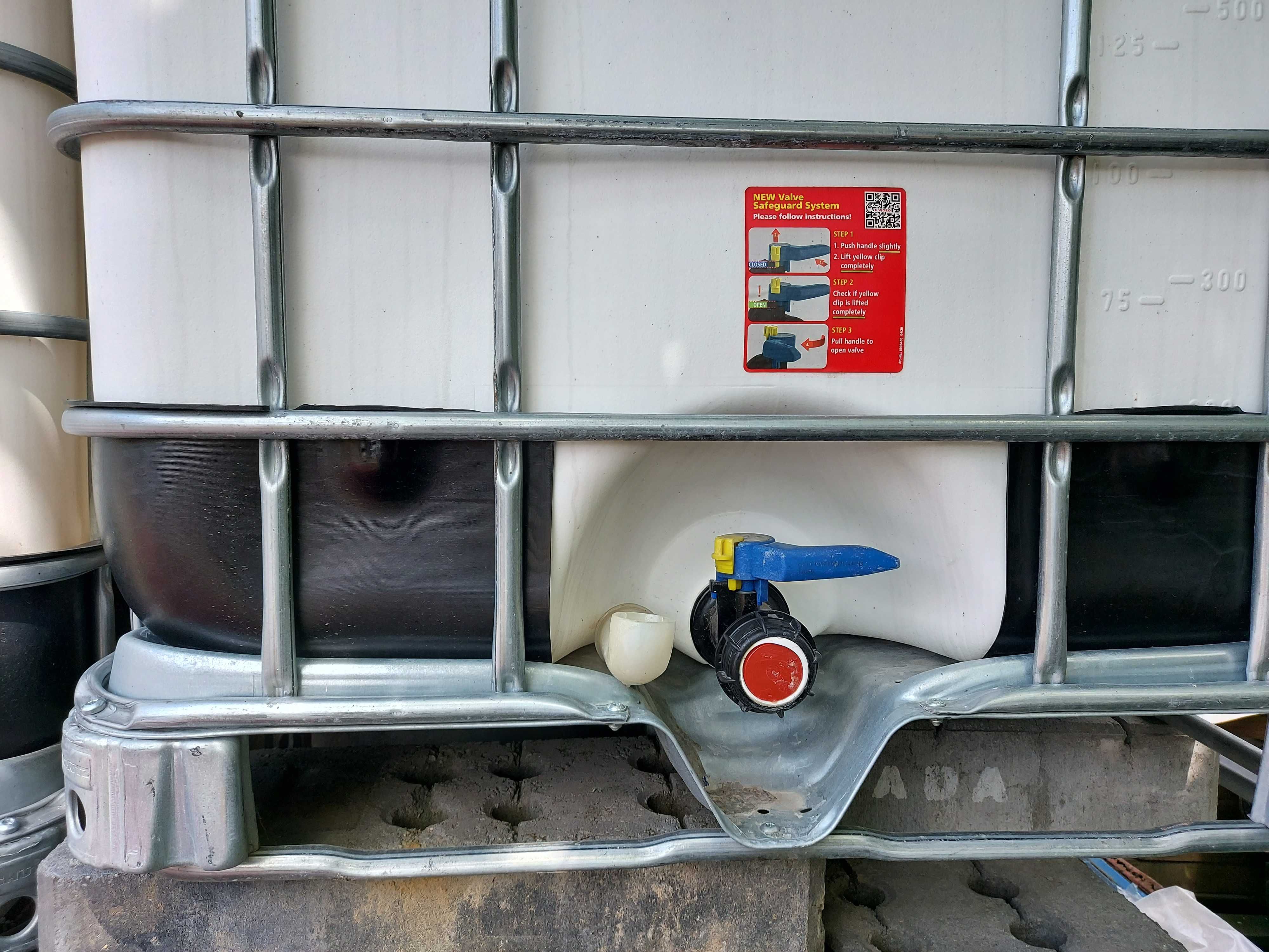 Mauzer pojemnik beczka na wodę deszczówkę mocne metalowa paleta FV