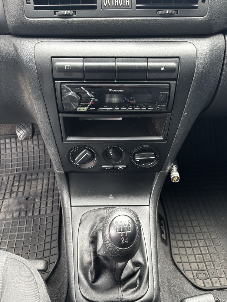 Продам Skoda Okrtavia 1.6 mpi газ/бензин