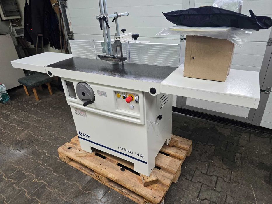 Frezarka dolnowrzecionowa scm minimax t45c
